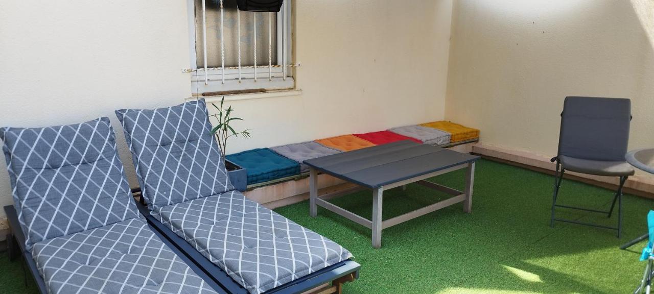 Joli Appartement Avec Grande Et Belle Terrasse, Au Pied De La Plage Du Grazel! جرْويسا المظهر الخارجي الصورة