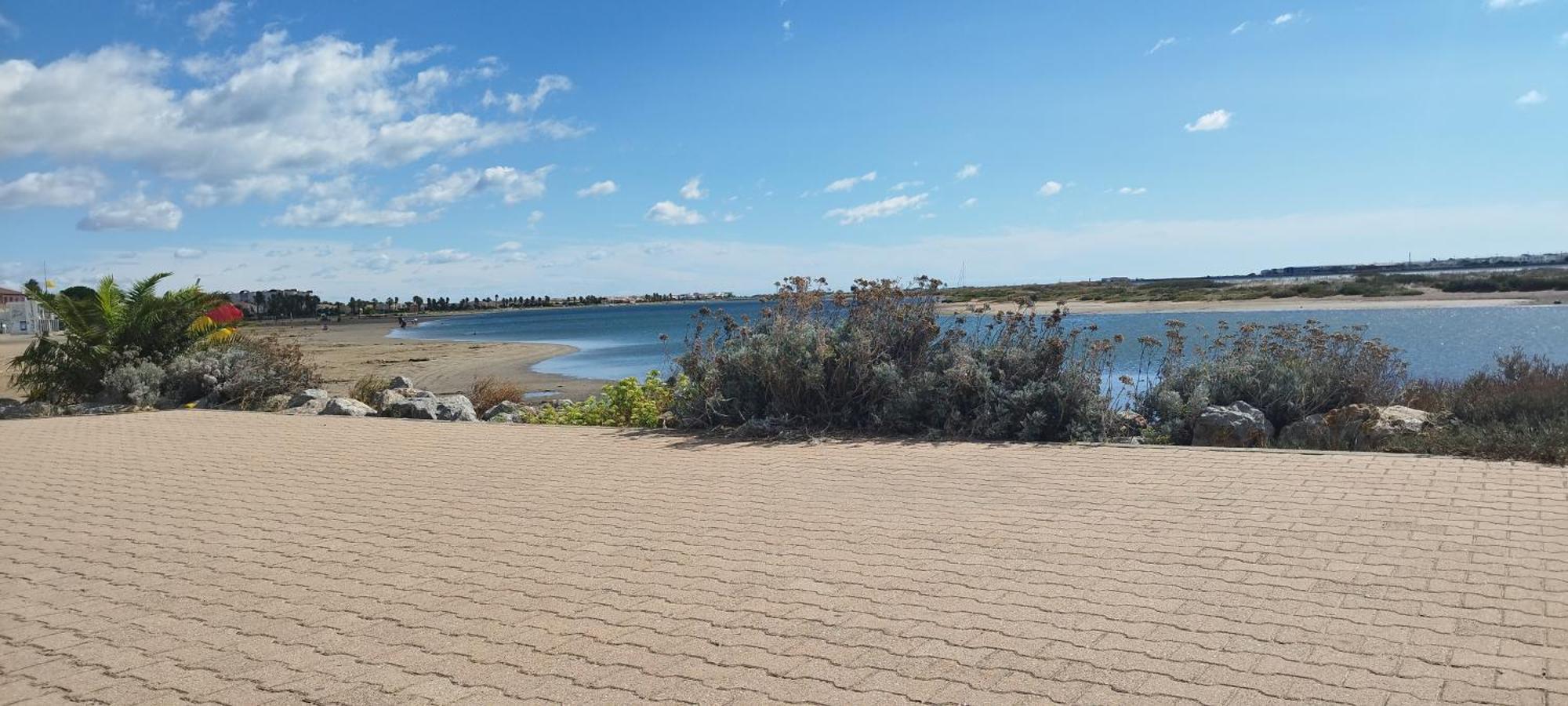 Joli Appartement Avec Grande Et Belle Terrasse, Au Pied De La Plage Du Grazel! جرْويسا المظهر الخارجي الصورة